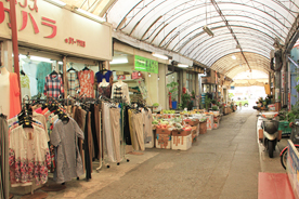 栄町市場